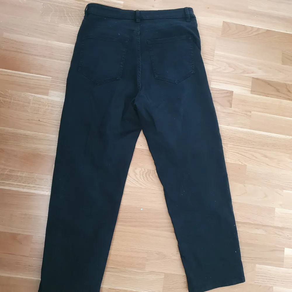 Svarta jeans från lindex, köparen står för eventuell frakt♡. Jeans & Byxor.