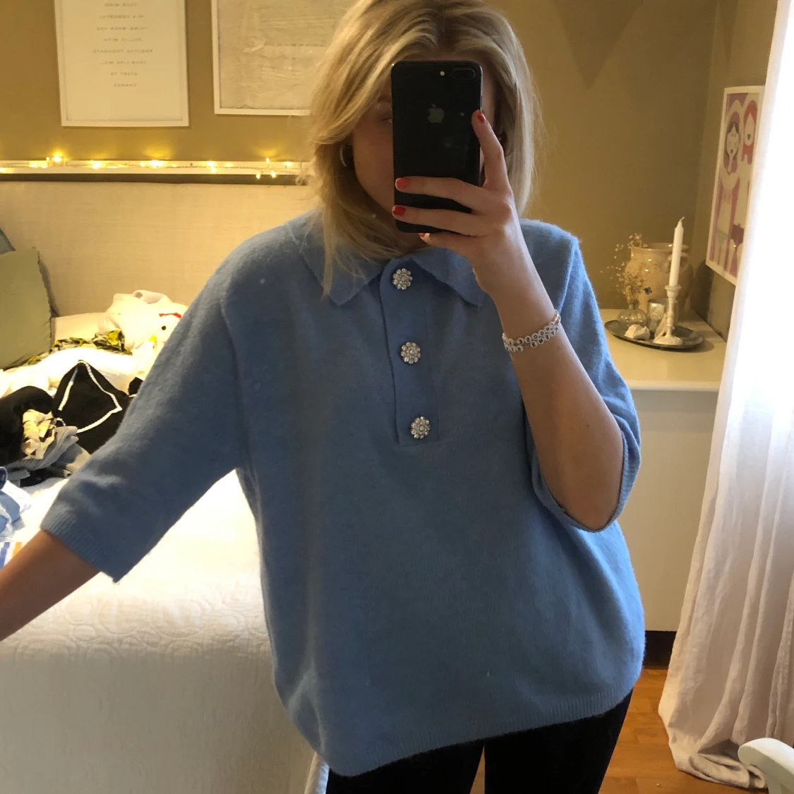 Ljusblå stickad ”T-shirt” - 91