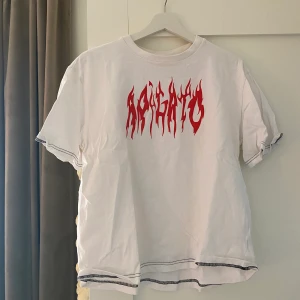 Arigato - T-shirt från Arigato, liten i storleken. Frakt tillkommer 💞