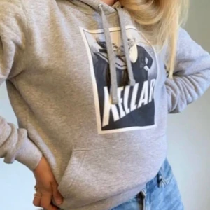 The cool elefant hoodie  - En cool elefant hoodie i storlek XS, säljer för 200kr kom privat för fler bilder🤍