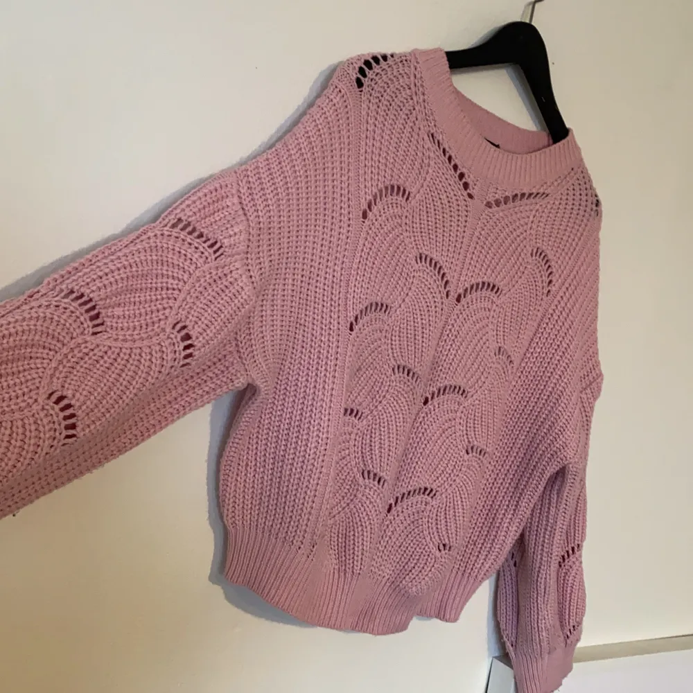 Rosa tröja från Gina Tricot, använt skick! . Stickat.