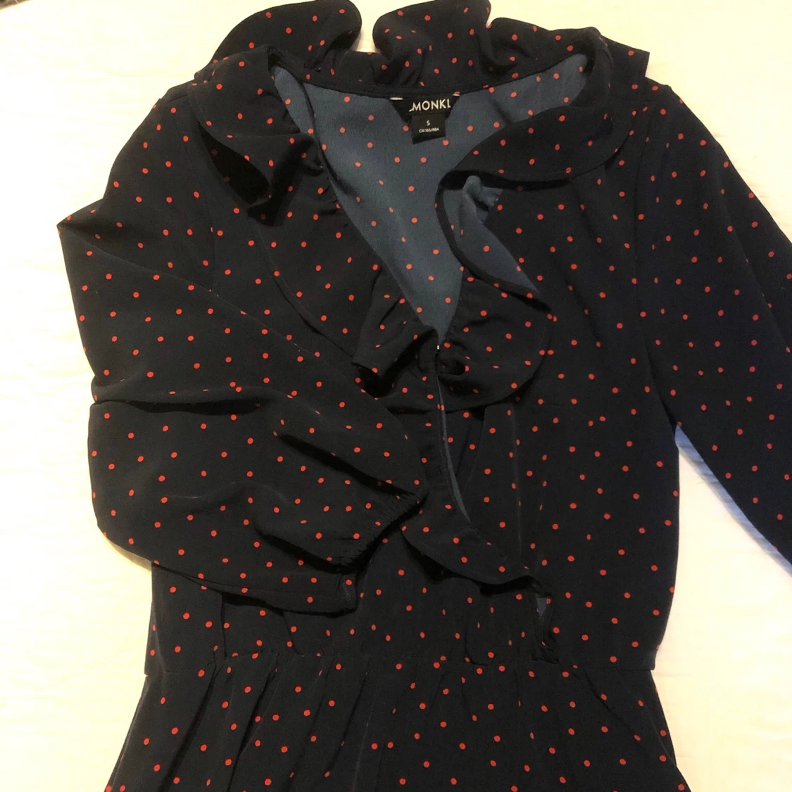 Jättesöt klänning  - 90