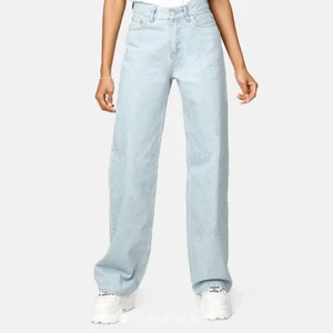 Populära junkyard jeans - Säljer jubkyards bästsäljande jeans i storlek 26 då jag inte använder dem längre! Om flera blir intresserade så får ni buda! 200 kr + frakt , om ni har frågor kom gärna privat 😊