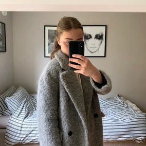 Kappa  - Ljusgrå kappa från zara