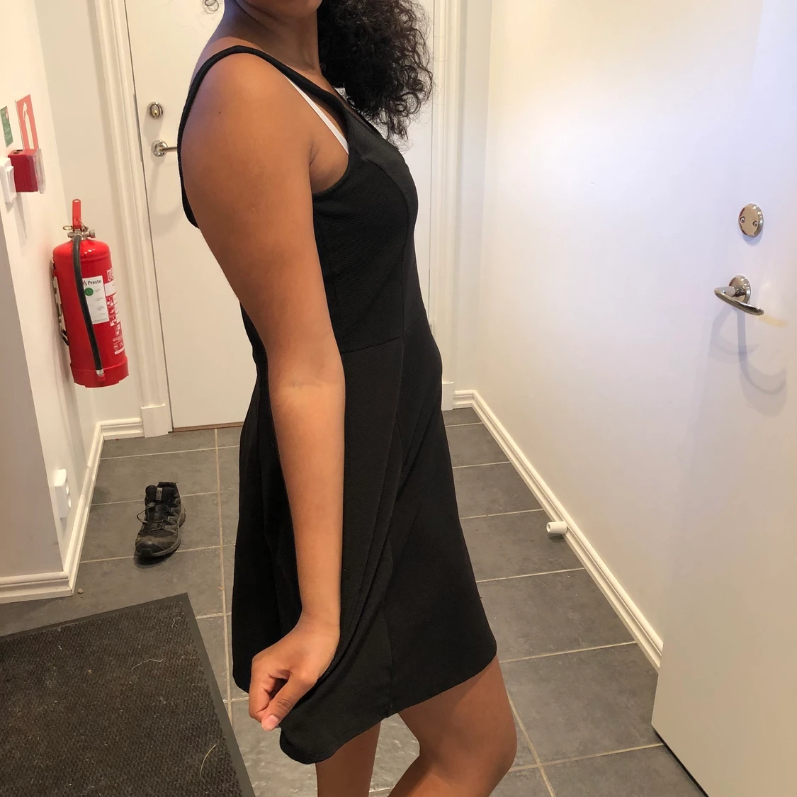 Svart basic klänning från H&M - 90