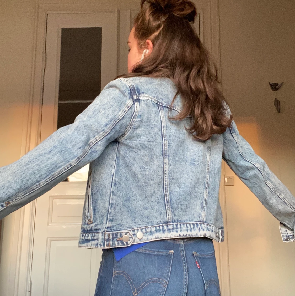 BLÅ JEANSJACKA - 91