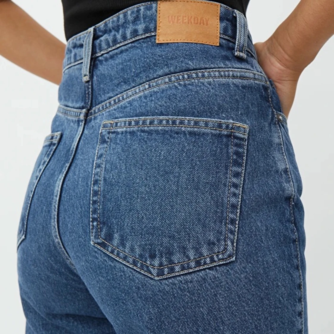 De populära ROWE jeansen från Weekday - 91