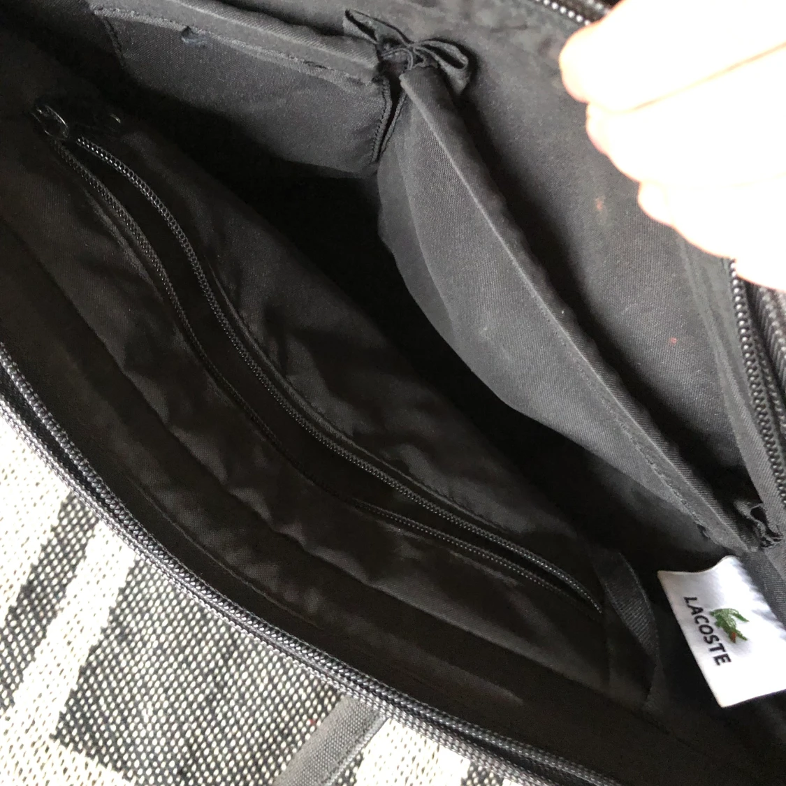 Lacoste väska - 91