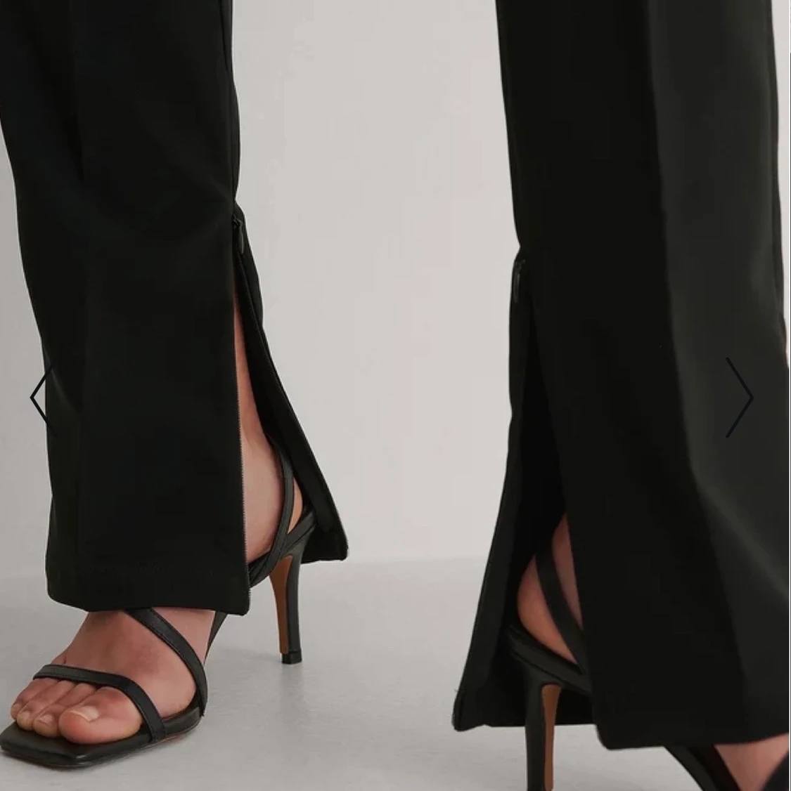 Snygga kostymbyxor från na-kd med sidoslitts😍😍😍 - 90