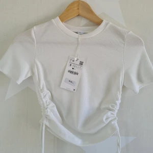 Strl S - Topp från Zara köpa fel storlek S bara testa 