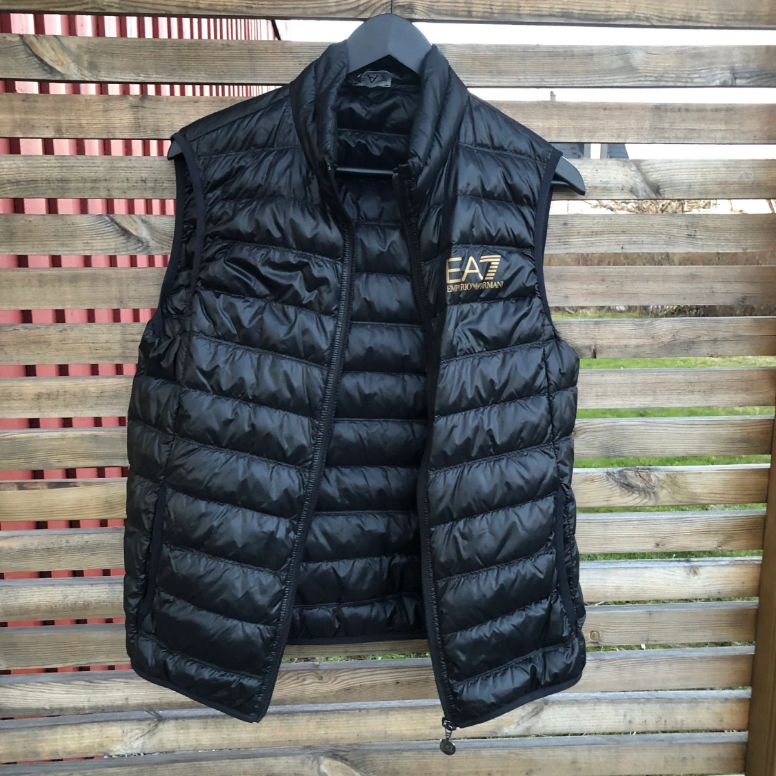 Armani väst strl S/M - 91