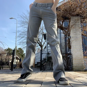 Lågmidjade jeans - Säljer nu mina favvo jeans så snygga ifrån joop , Säljer endast till bra bud!! Skicket är asgyrmt och köparen står för frakt 💕 Köpt direkt för 600+ frakt 66