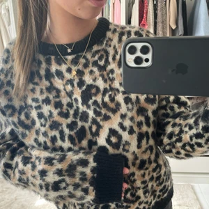 Leopard tröja - Så snygg stickad leopardtröja! Pris kan diskuteras 💕 Köparen står för frakt!