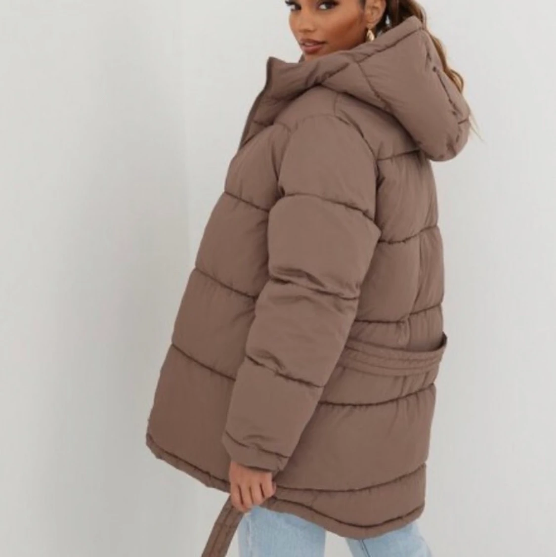 Oversized brun puffer jacka - 91