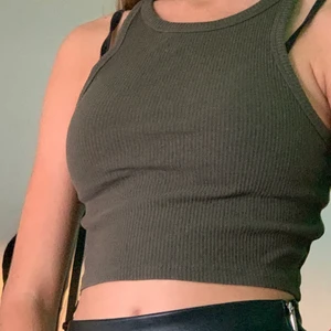 Gina storlek M -  Magtröja som är ribbad ❤️ bra skick