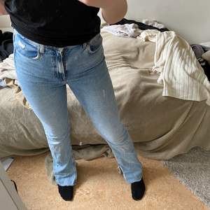Zara jeans Användt max 2gånger 