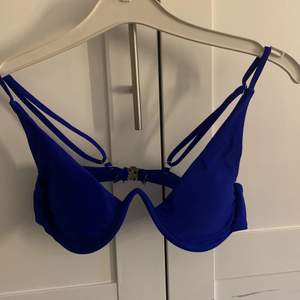 Super fin bikini topp från zaful! köpt för cirka 120kr säljer för 80! Aldrig använd!🌟