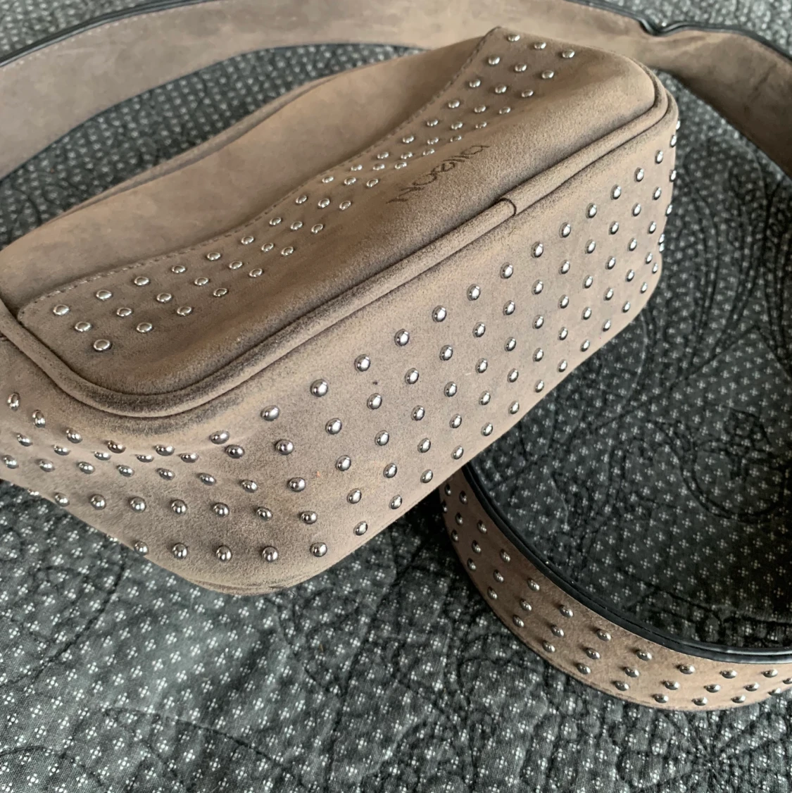 Handväska nitar  - 90