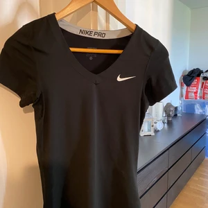 Nike T-shirt Stl S - Nike T-shirt Stl S