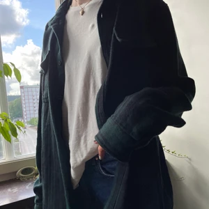 Oversized skjorta  - Stor dad fit skjorta som är i lite tjockare material! 
