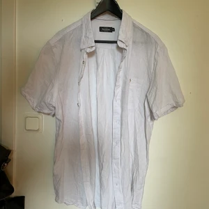 Linne skjorta  - Vit linneskjorta oversized 