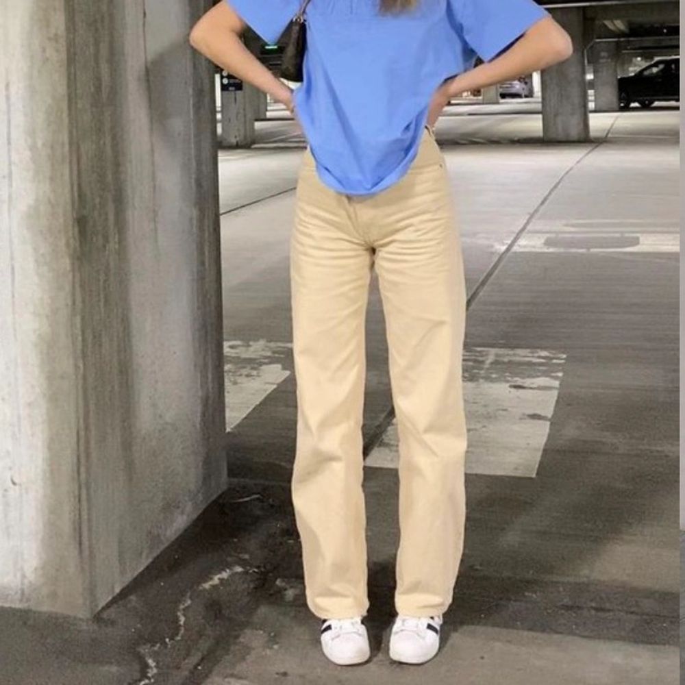 Yoko beige jeans sales