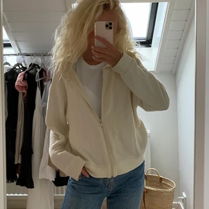 Zara zip hoodie - Stickad vit zara zip hoodie st xs