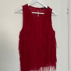 Röd Frans topp / linne - Jätte söt Frans topp, nyskick