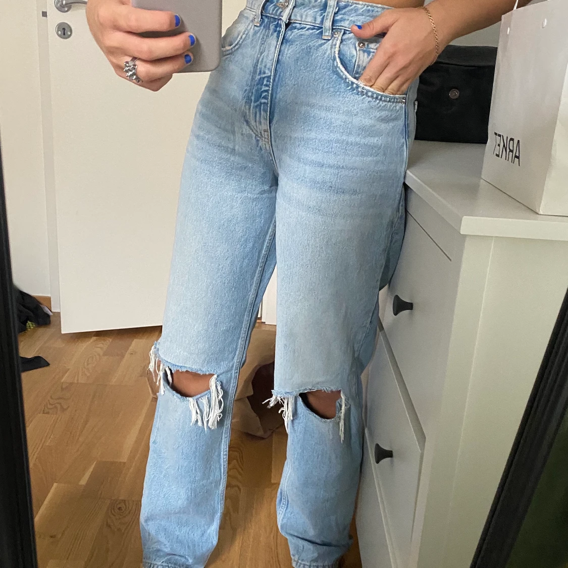 POPULÄRA GINA JEANSEN