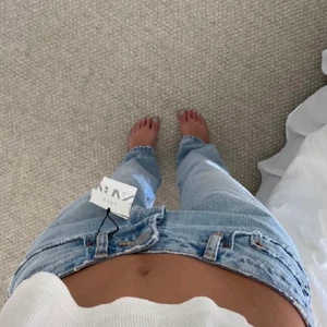 Midrise jeans  - Säljer dessa populära och slutsålda jeansen från Zara, dem är midwaist. Knappt använda då jag inte tycker dem passar mig💞