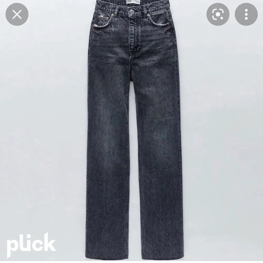 Helt felfria jeans från zara! Frakt tillkommer ❤️. Jeans & Byxor.