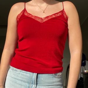 Linne - Säljer ett linne i strl XS men passar även mig som har S. Köpare står för frakt❤️