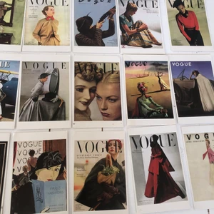 Vintage Vouge kort🎞 - Supercoola vykort! Köpt på Depop och vissa är i bättre skick än andra💞 Perfekt att ha som fotovägg och inspiration✨ Köp 1 för 30kr eller 4 för 100kr🖤 Kontkta mig för fler bilder eller för mer information :)
