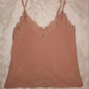 Linne - Jättefint beiget linne!🤎 Aldrig använd! Storlek XS, men passar mig som brukar ha S.