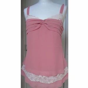 y2k Topp rosa chiffong paljetter strl 38 - Vintage från gamla H&M. Köpt på 2000-talet. Storlek 38. Möts upp i stockholm eller fraktar 👾