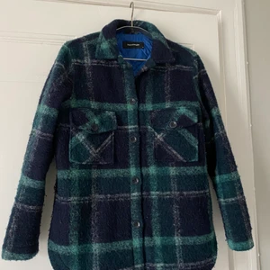 Peak performance jacka - Stolek XS, nypris 2000kr. Finns i Göteborg men kan även skicka om köparen står för frakt :)