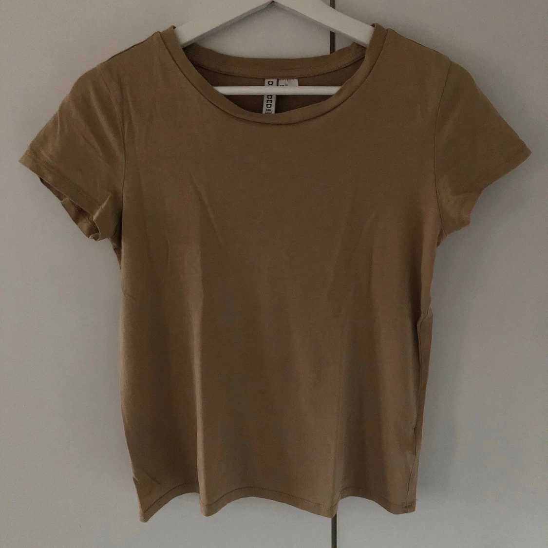Beige T-Shirt