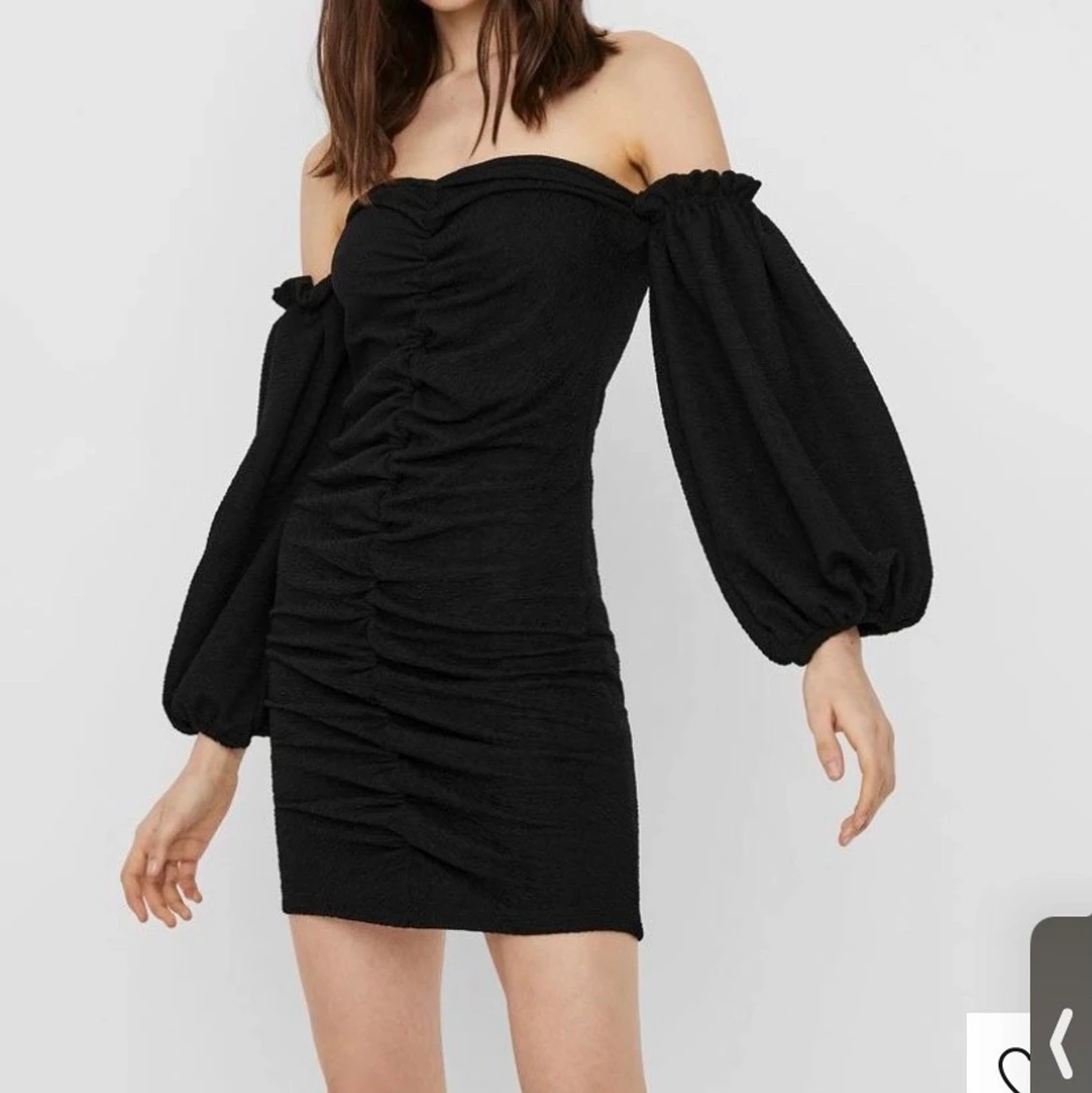 Off shoulder klänning - 90