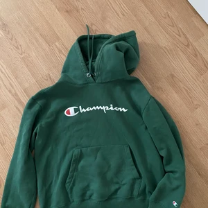 Championhoodie  - 400kr eller högsta bud 
