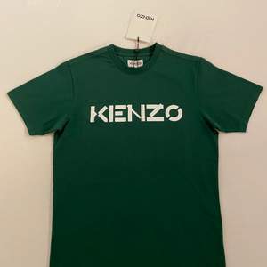 Kenzo biocolour logo t-shirt storlek S. Cond 10/10 helt ny. Nypris 1099:-