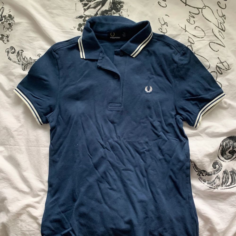 Fred Perry piké - T-shirts | Plick Second Hand
