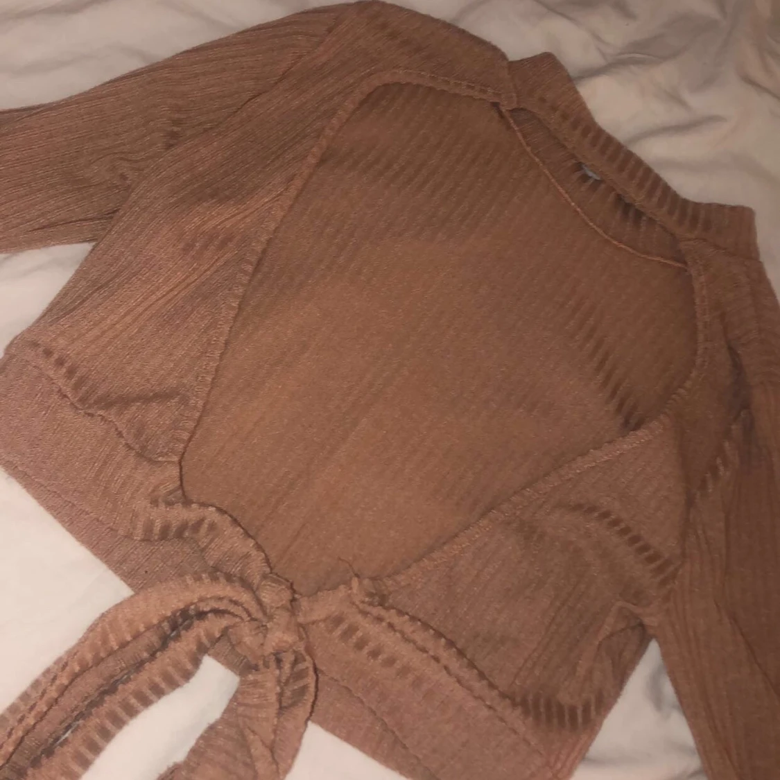 Tröja med öppen rygg - 90