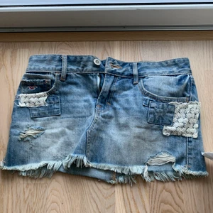 Hollister Kjol - Hollister kjol i storlek 25, som storlek Small.
