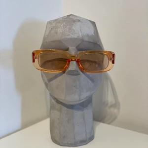 Solglasögon, UNISEX - Helt nya, fina solglasögon till sommaren✨