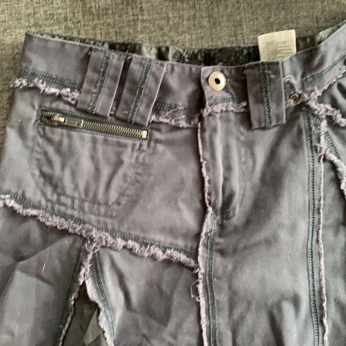 Grå jeanskjol  - 90