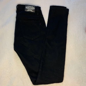 Crocker jeans - Helt oanvända crocker jeans 