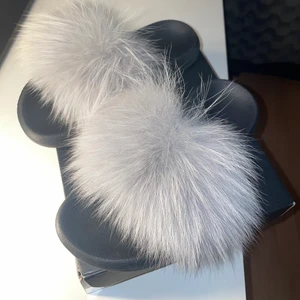 Tofflor  - Fluffiga tofflor. 