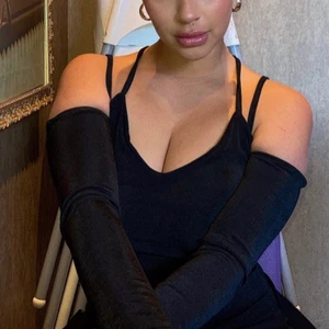 Boohoo klänning  - Jätte fin kläning! Haft den 1 gång bara så i super fin skick!