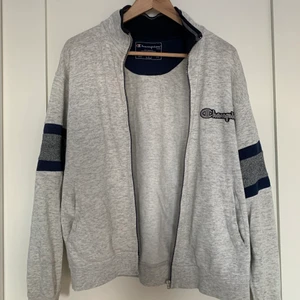 Tröja från Champion - Långärmad tröja med dragkedja från Champion💘