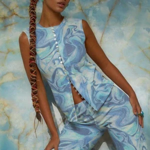 Jaded London stickad topp - Slutsåld stickad tröja från Jaded London med mönster. Jättebra skick, storlek XS.